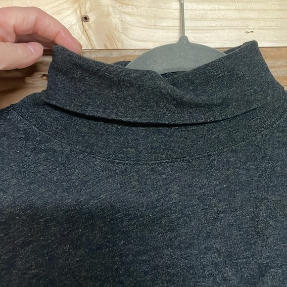 2/$30 Lands’ End Charcoal Color Turtleneck Long Sleeve Soft And Stretchy Top - Picture 5 of 8